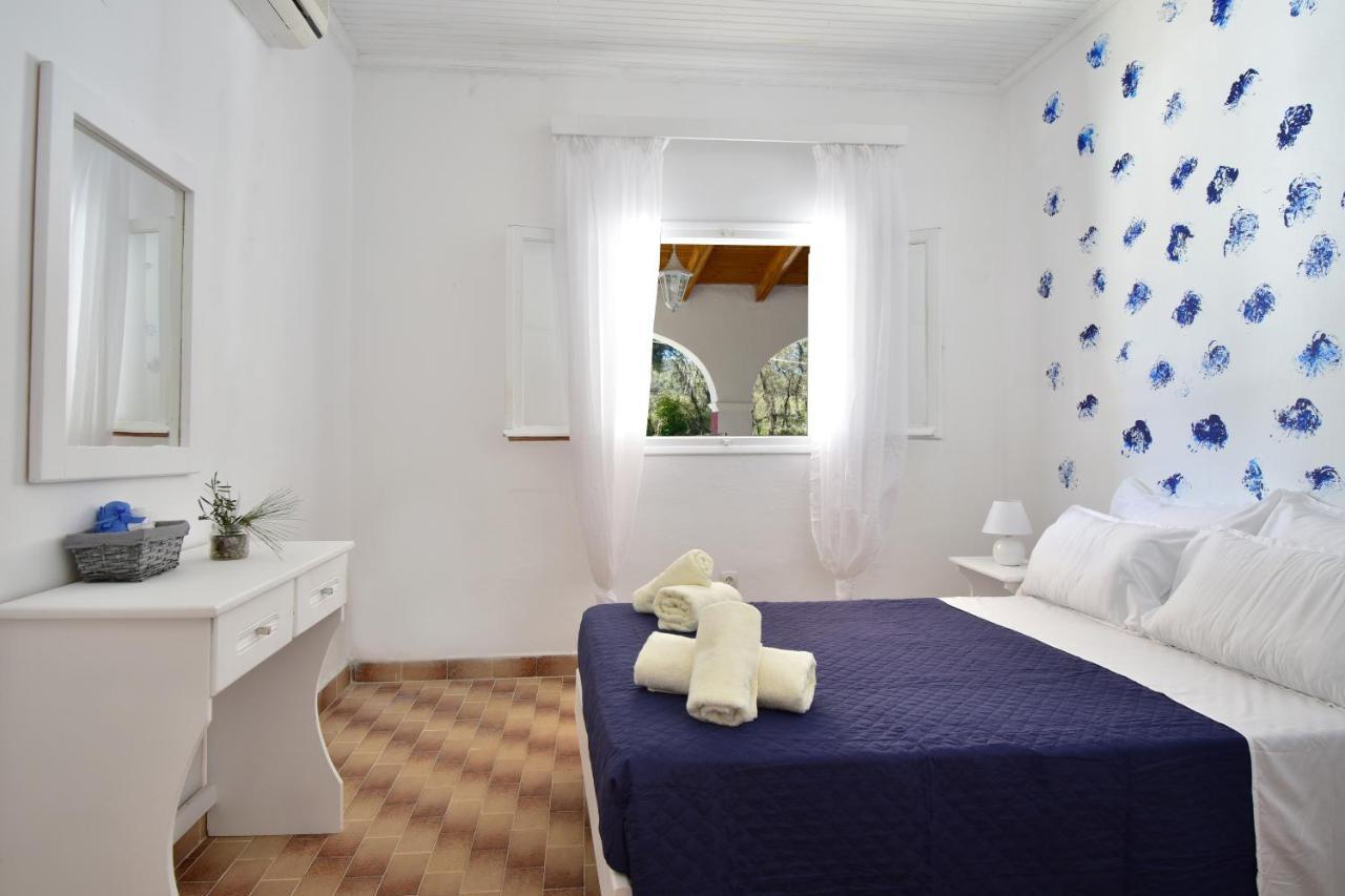 Merlyn Rooms Into The Nature, 100M From The Beach Dafnila Esterno foto
