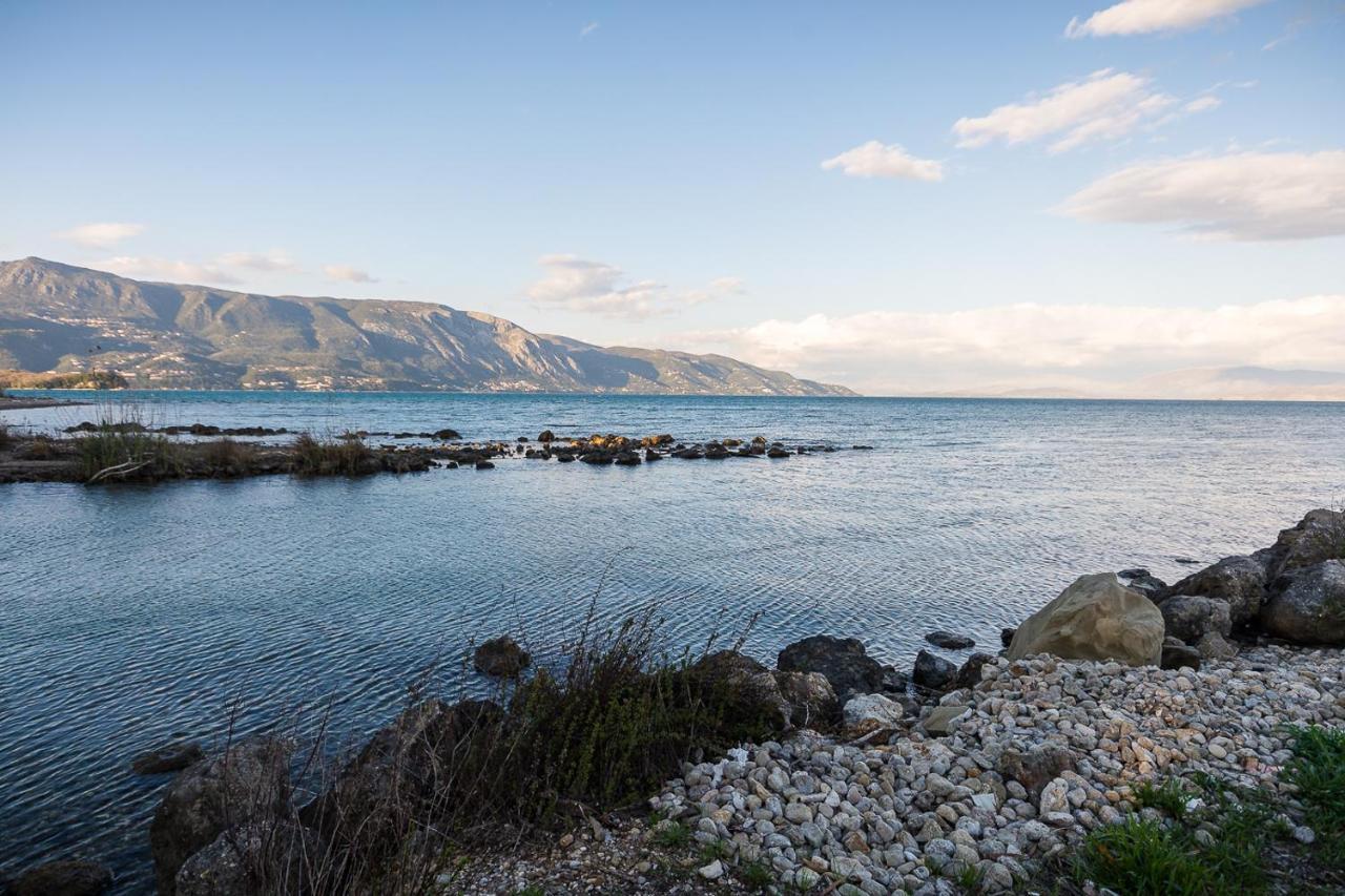 Merlyn Rooms Into The Nature, 100M From The Beach Dafnila Esterno foto