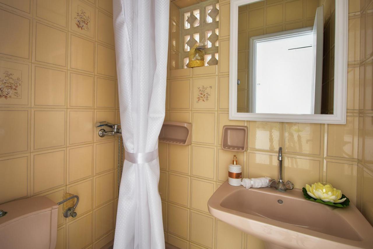Merlyn Rooms Into The Nature, 100M From The Beach Dafnila Esterno foto