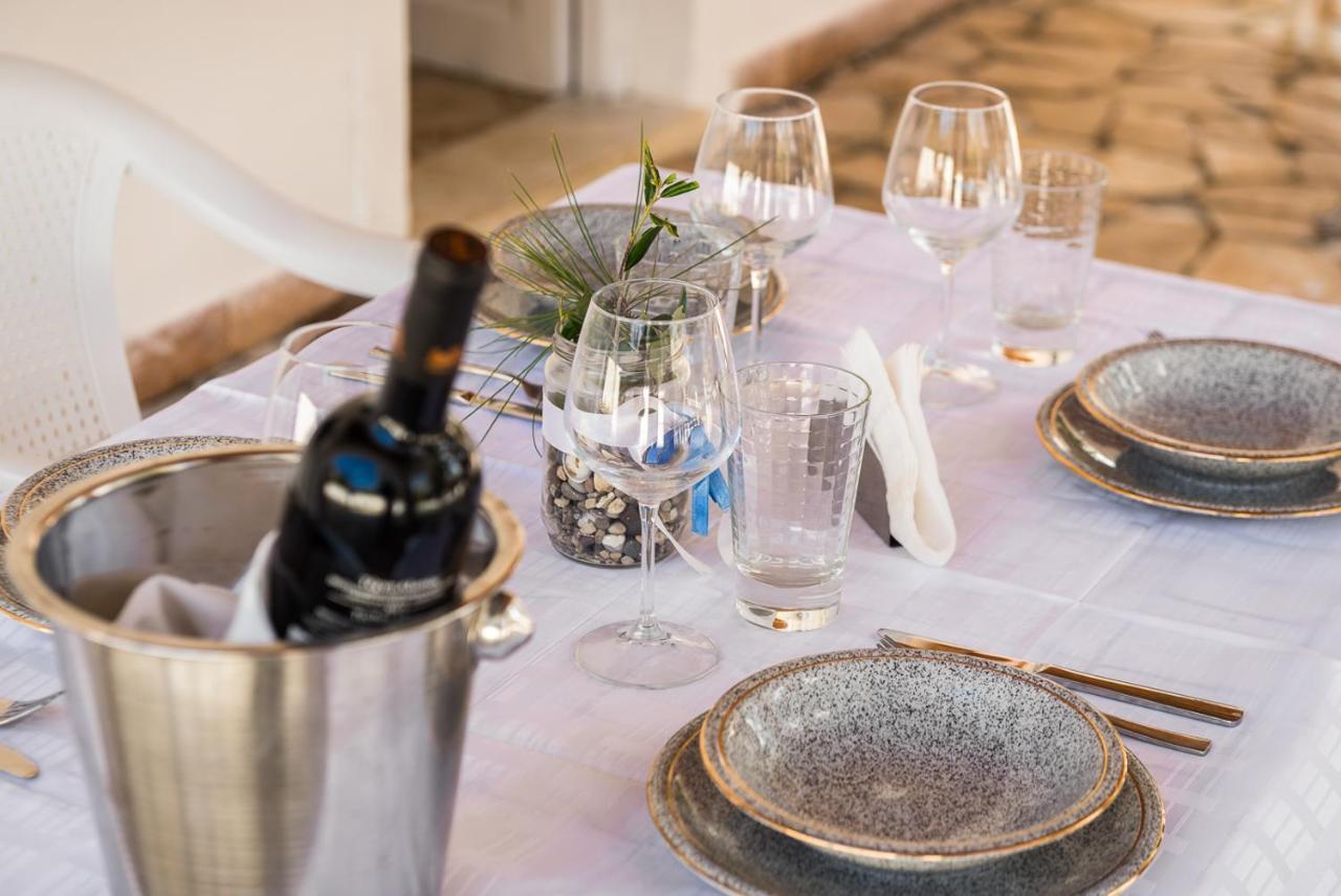 Merlyn Rooms Into The Nature, 100M From The Beach Dafnila Esterno foto