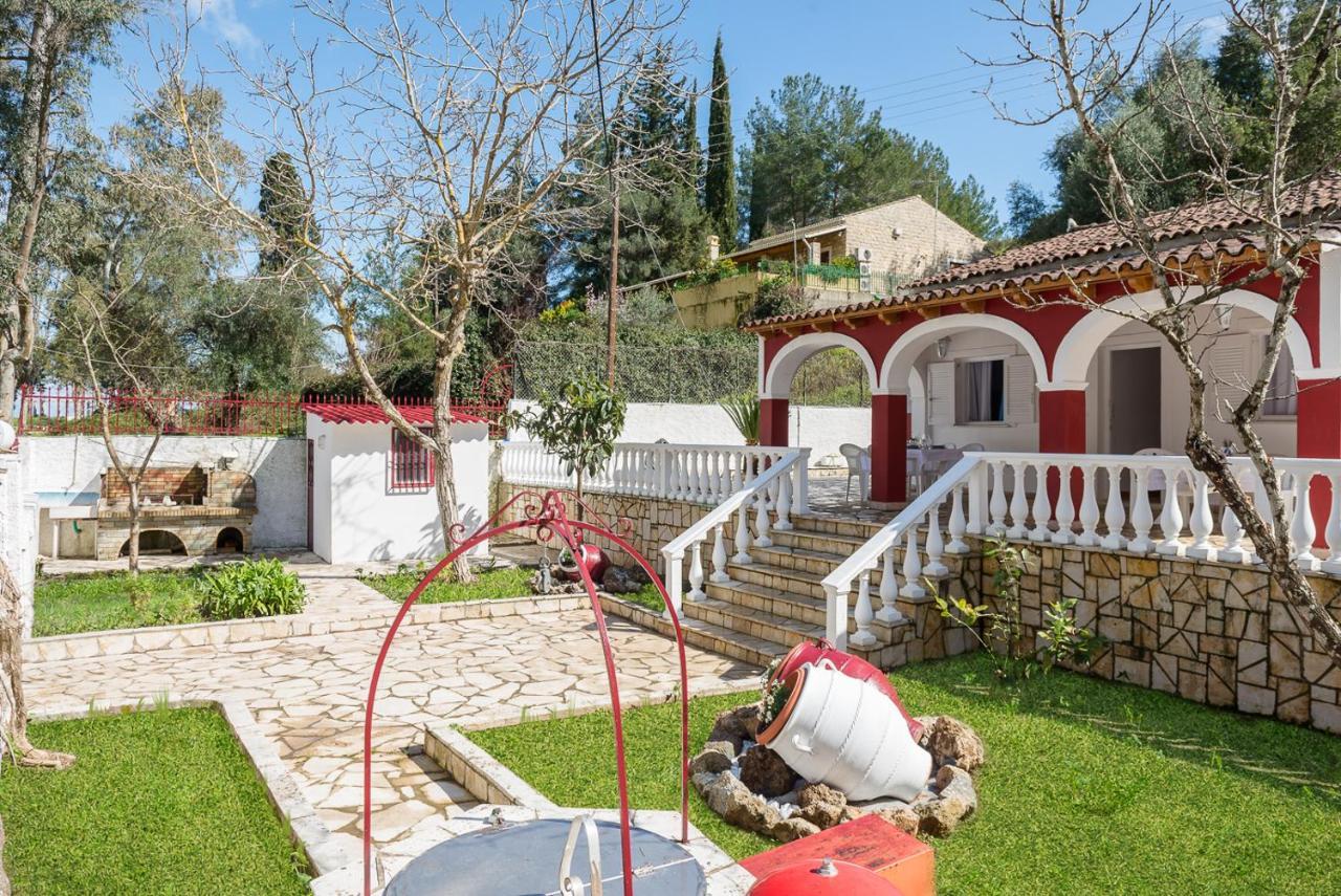 Merlyn Rooms Into The Nature, 100M From The Beach Dafnila Esterno foto