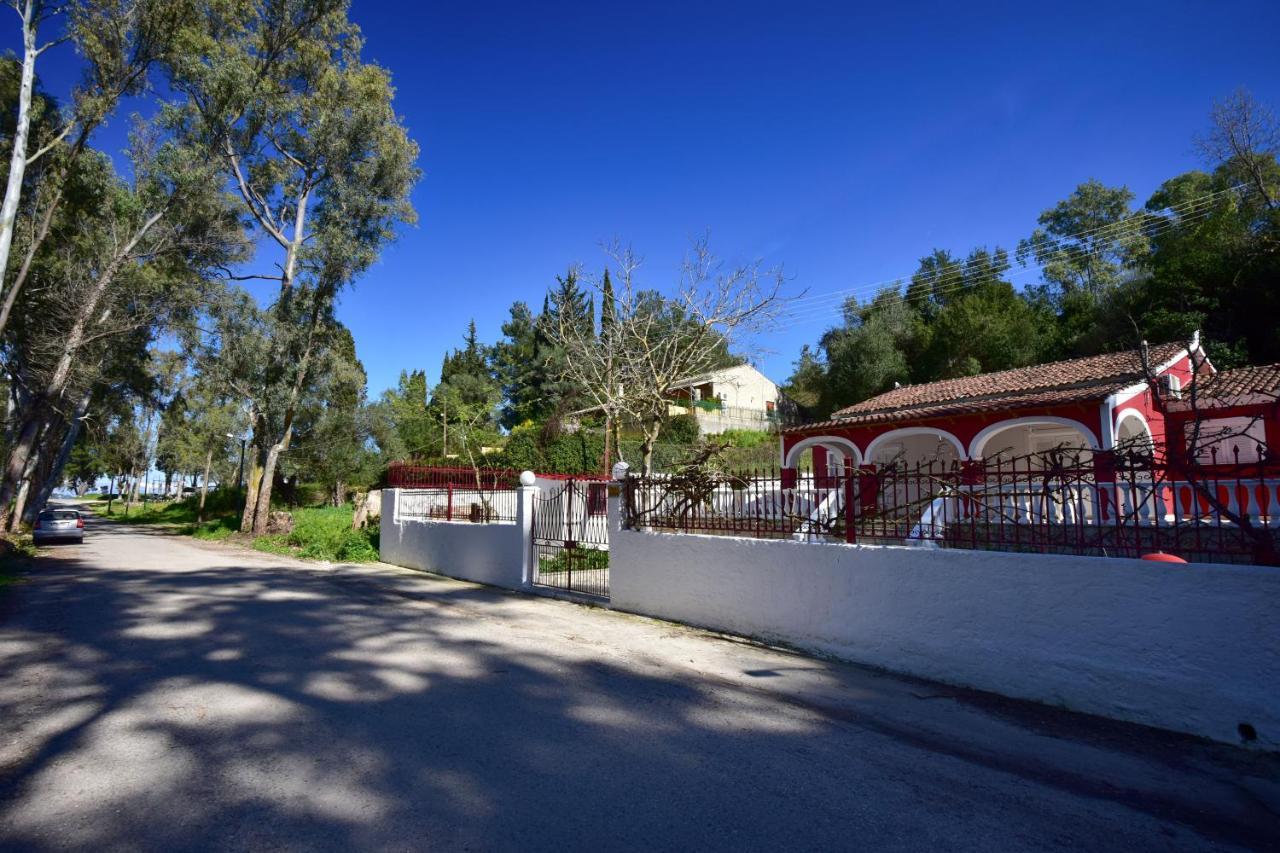 Merlyn Rooms Into The Nature, 100M From The Beach Dafnila Esterno foto
